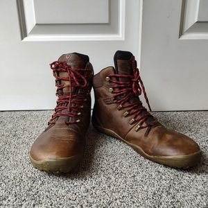Vivobarefoot women's size 9 hiking boots